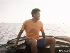 开云体育网页版登录入口-里昂训练开放日；国际比赛日门线救险引欢呼；荷甲在即；细节决定成败(17个赛博精神病位置)